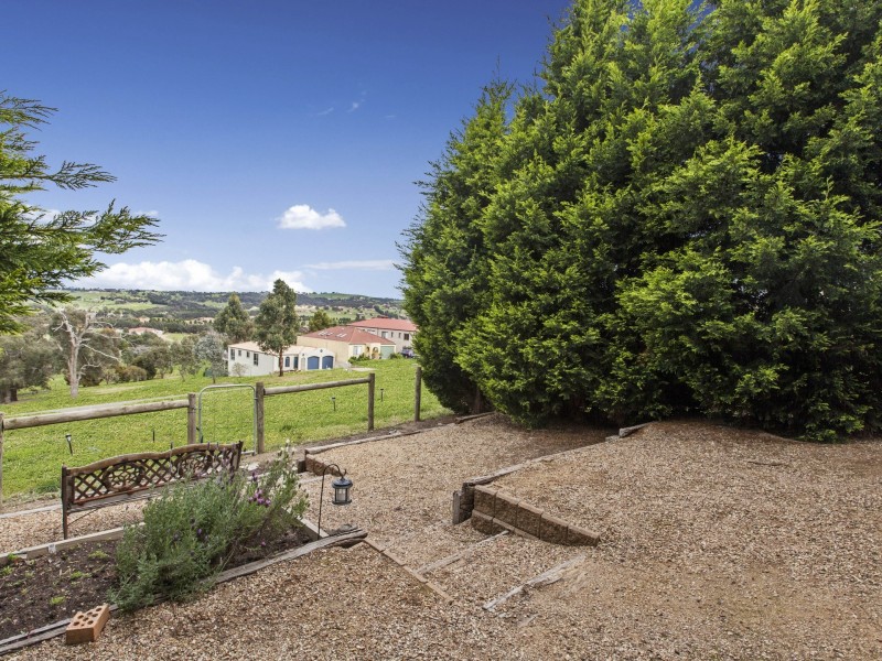 26 Toscana Way, Hidden Valley VIC 3756