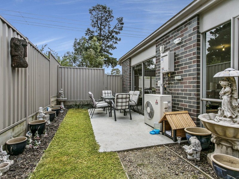Unit 1/43 Darraweit Road, Wallan VIC 3756