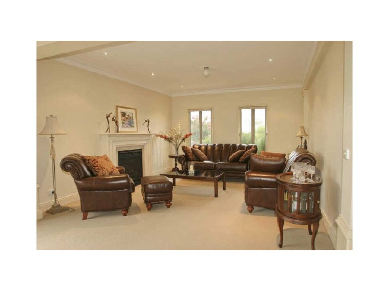 4 Ironbark Court, Hidden Valley VIC 3756