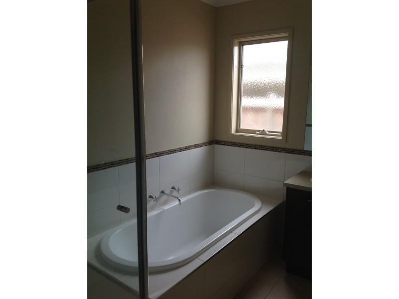 14 Moondara Terrace, Wallan VIC 3756