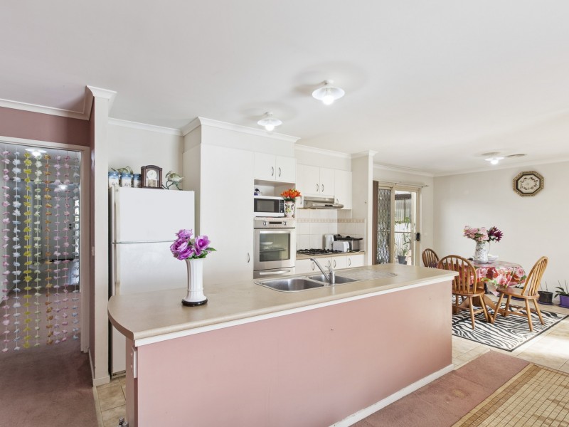 8 Lyons Way, Wallan VIC 3756