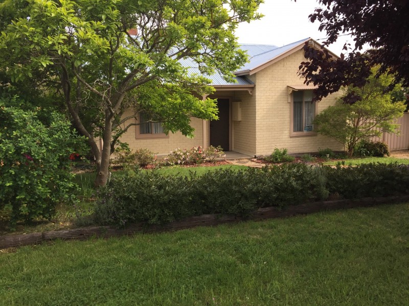 25 McKenzie Street, Broadford VIC 3658