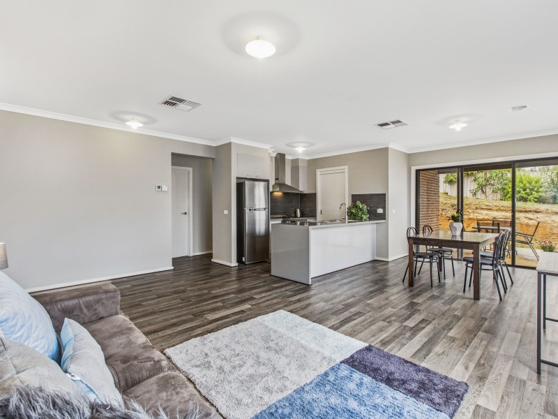 12 Pamela Court, Wallan VIC 3756
