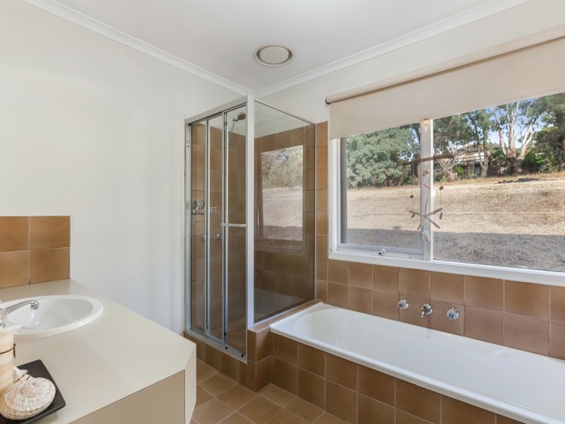 6 Milne Court, Wallan VIC 3756