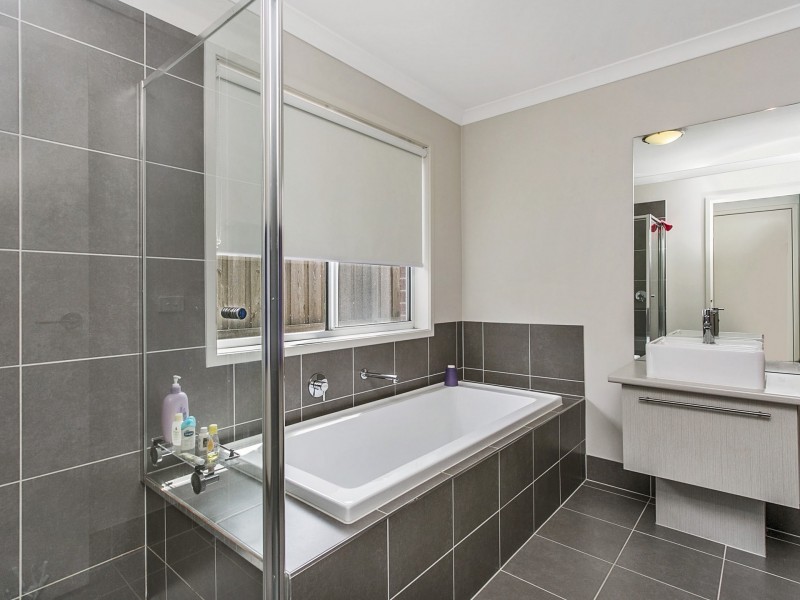 45 Maidenhair Drive, Wallan VIC 3756