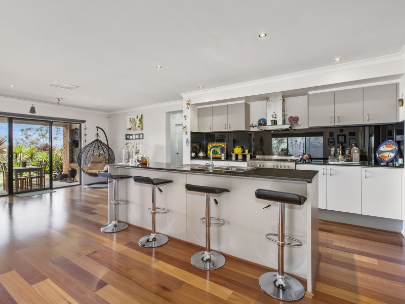 270 Hidden Valley Boulevard, Hidden Valley VIC 3756