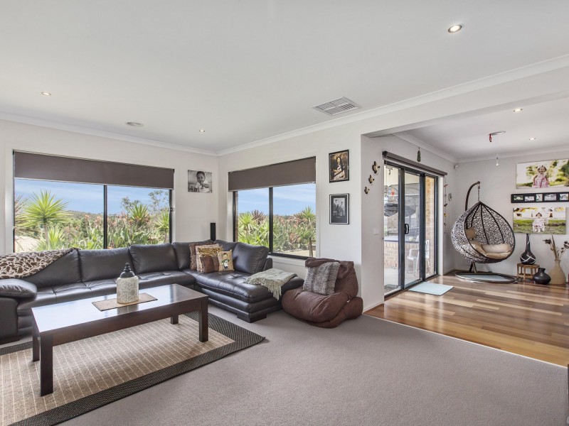 270 Hidden Valley Boulevard, Hidden Valley VIC 3756