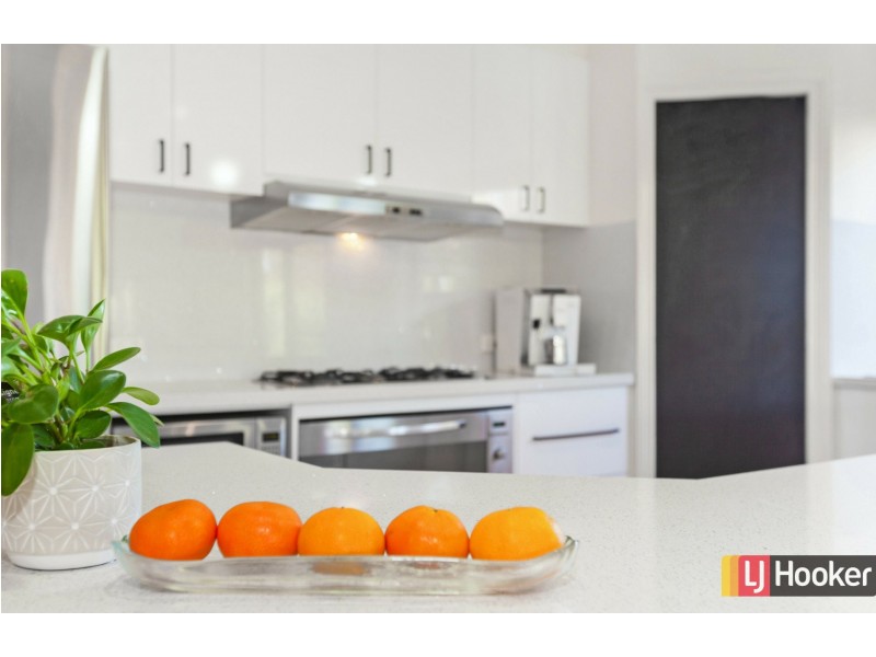 8 Uno Court, Hidden Valley VIC 3756