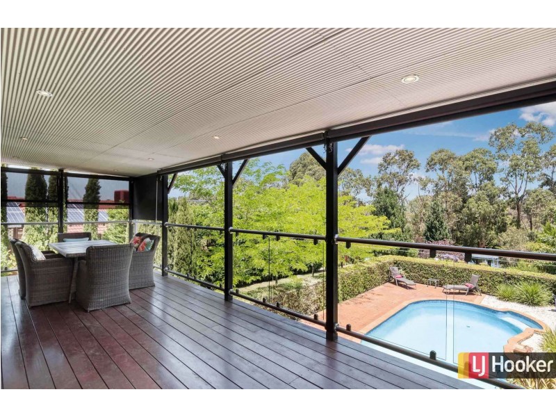 8 Uno Court, Hidden Valley VIC 3756