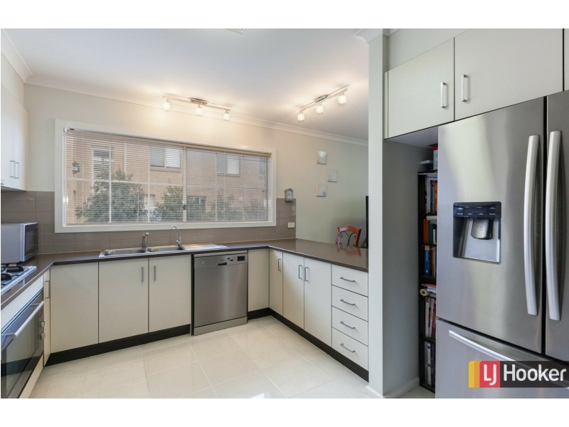 10 Craig Parry Drive, Hidden Valley VIC 3756