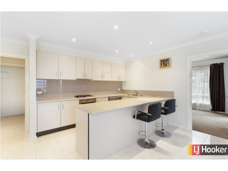 10 Craig Parry Drive, Hidden Valley VIC 3756