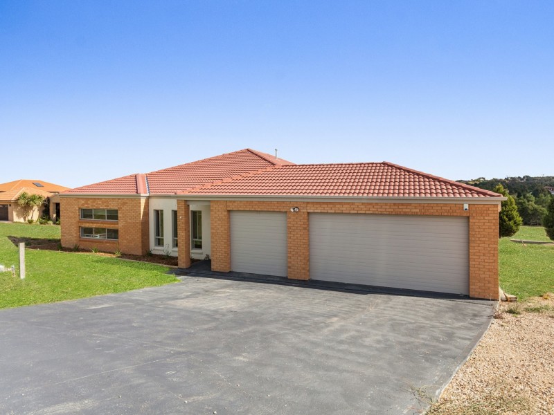 43 Craig Parry Drive, Hidden Valley VIC 3756