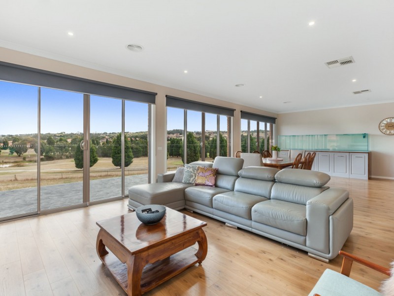 43 Craig Parry Drive, Hidden Valley VIC 3756