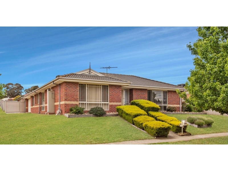 11 Osborne Way, Wallan VIC 3756