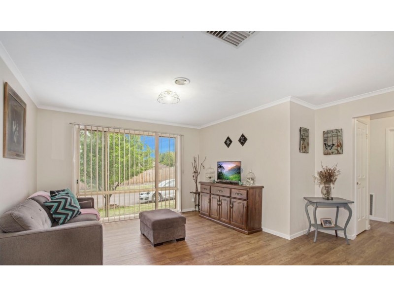 11 Osborne Way, Wallan VIC 3756