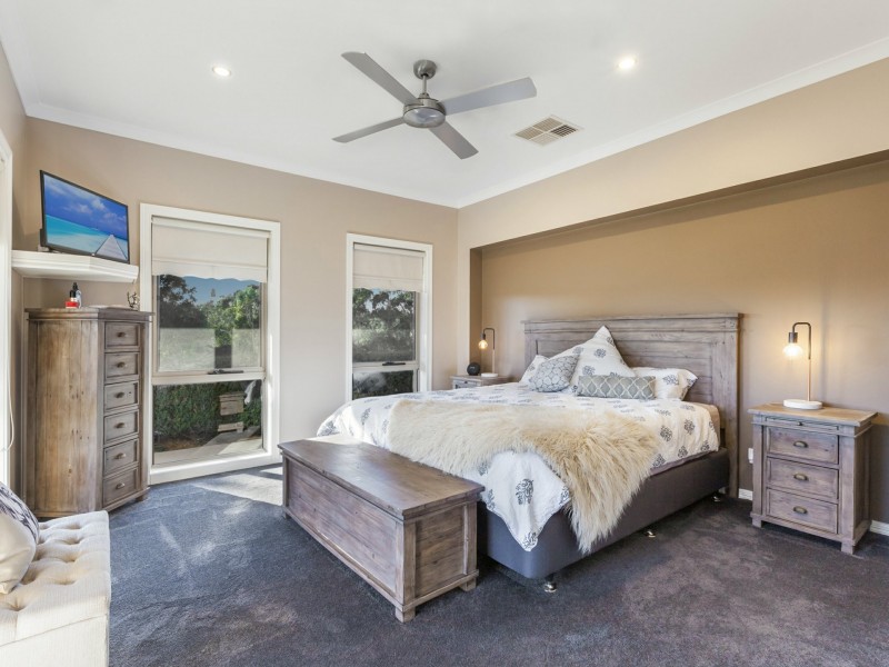 40 McDonald Drive, Wandong VIC 3758