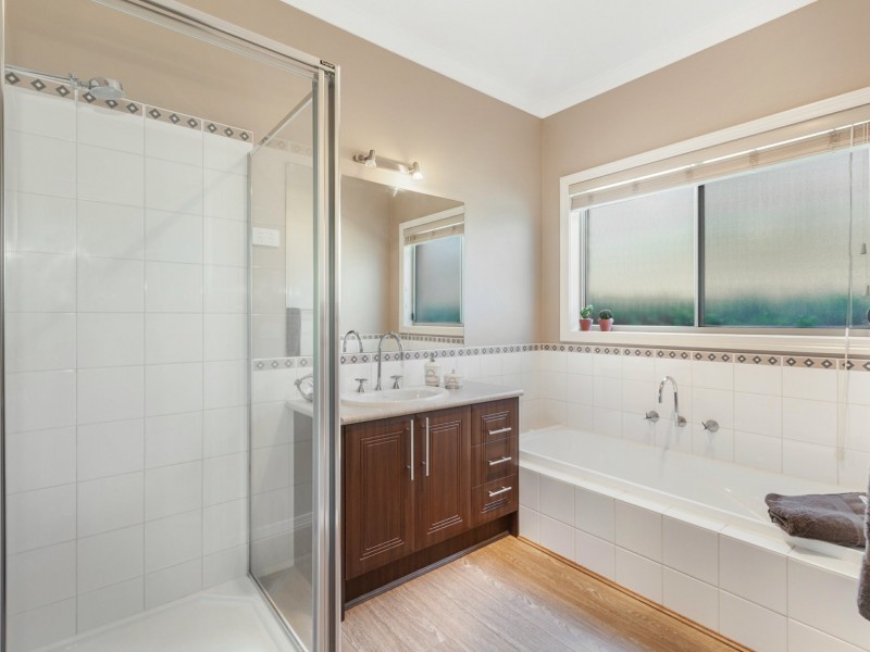 40 McDonald Drive, Wandong VIC 3758