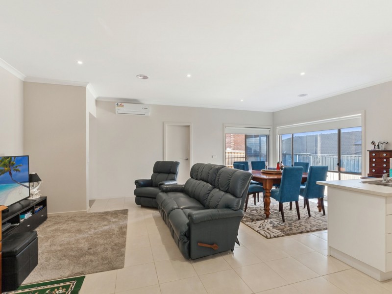 Unit 1/14 Boronia Avenue, Wallan VIC 3756