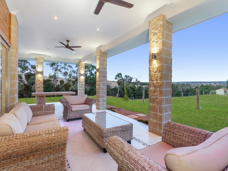 22 Aurina Drive, Hidden Valley VIC 3756