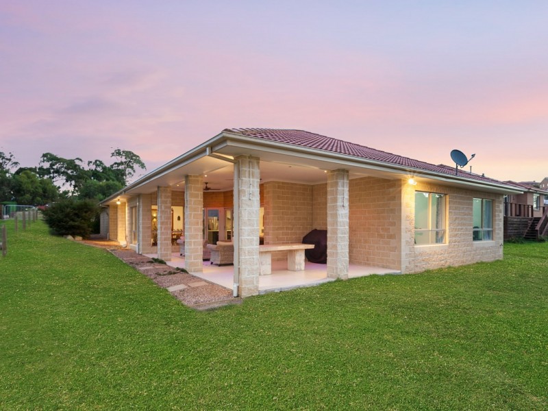 22 Aurina Drive, Hidden Valley VIC 3756