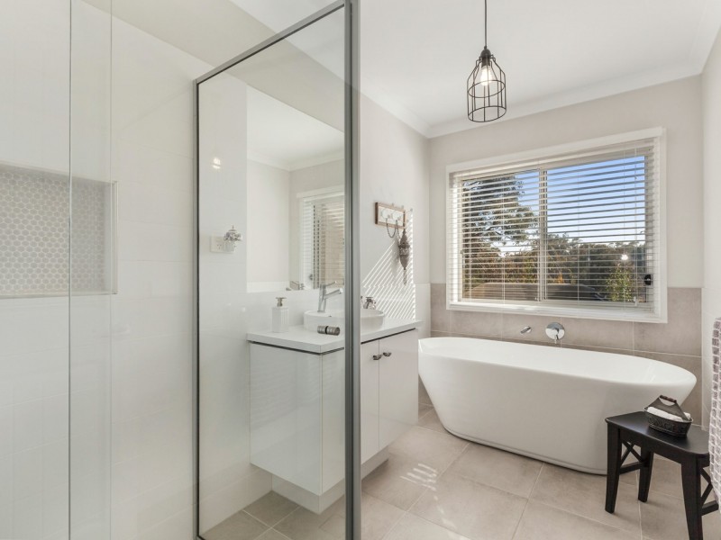 3 Triora Court, Hidden Valley VIC 3756