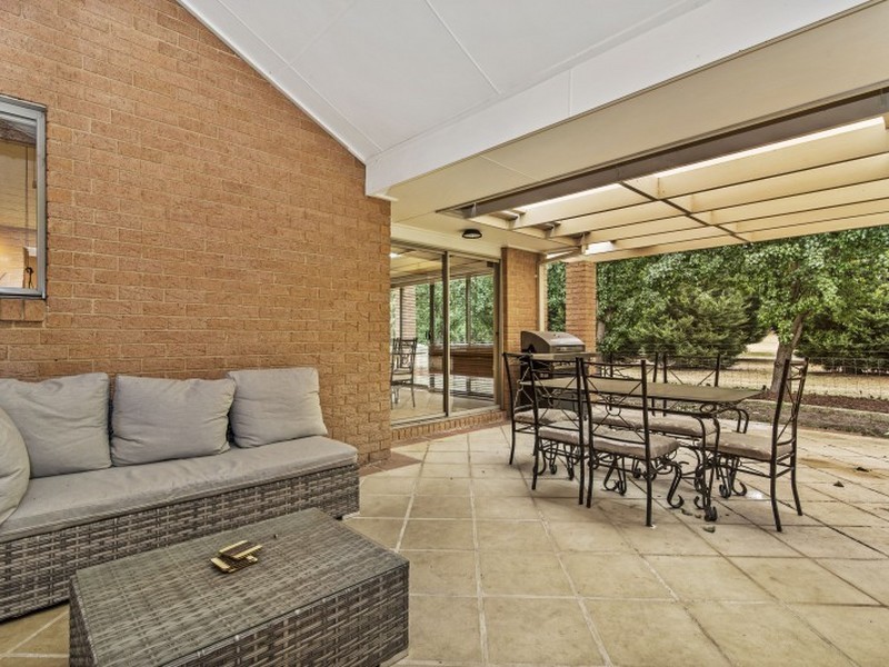 14 Augusta Way, Hidden Valley VIC 3756