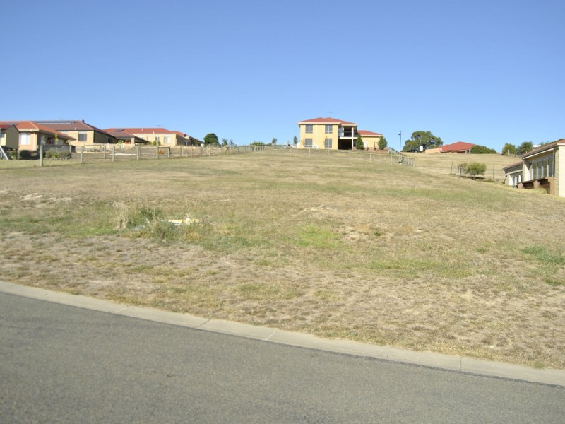 38 Craig Parry Drive, Hidden Valley VIC 3756