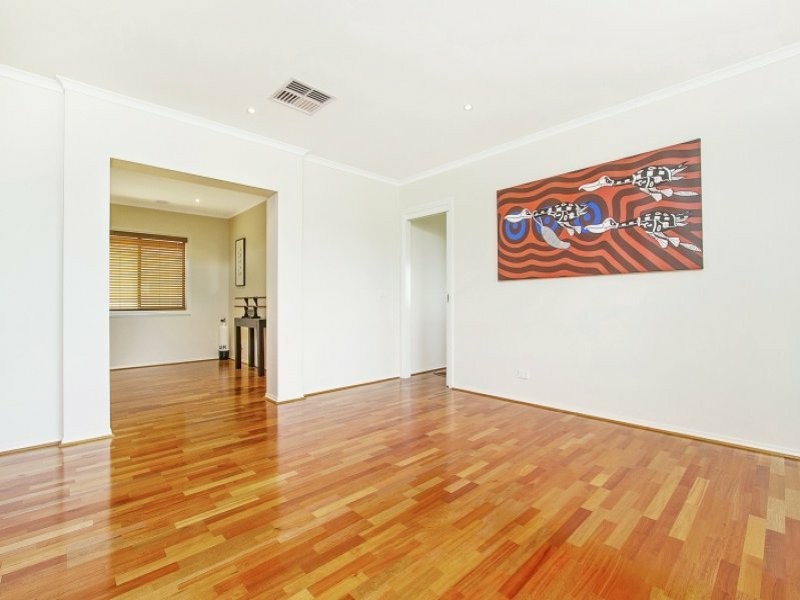 31 Toscana Way, Hidden Valley VIC 3756