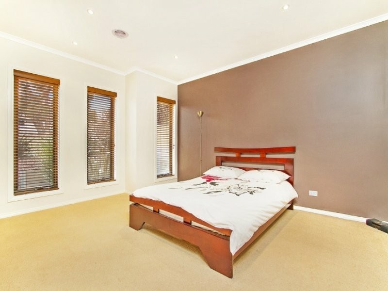 31 Toscana Way, Hidden Valley VIC 3756