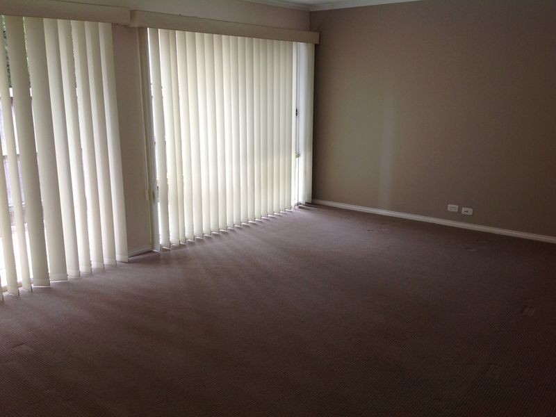 18 Lakeside Drive, Hidden Valley VIC 3756