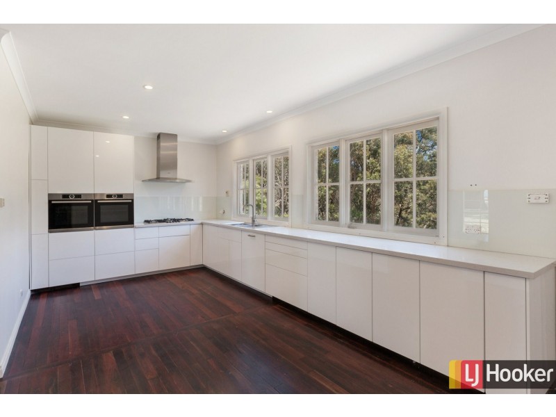 4 Mountain Ash Court, Hidden Valley VIC 3756