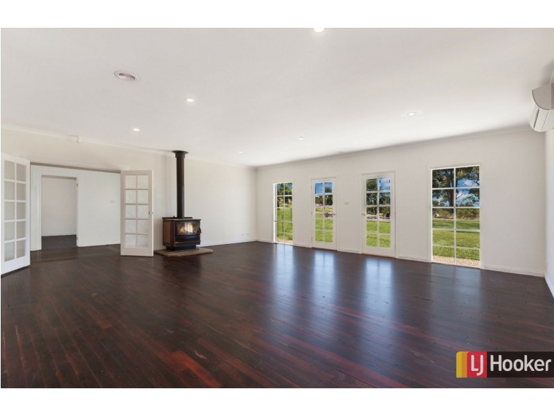 4 Mountain Ash Court, Hidden Valley VIC 3756