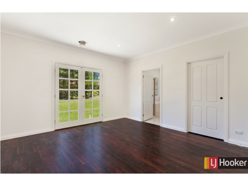 4 Mountain Ash Court, Hidden Valley VIC 3756