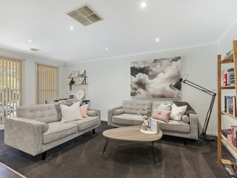 13 Centenary Drive, Kilmore VIC 3764