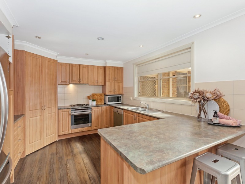 13 Centenary Drive, Kilmore VIC 3764