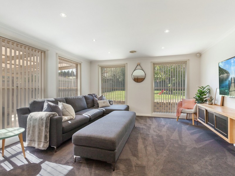 13 Centenary Drive, Kilmore VIC 3764