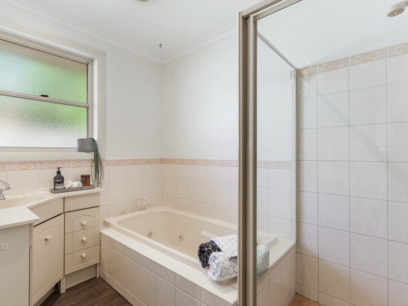 13 Centenary Drive, Kilmore VIC 3764