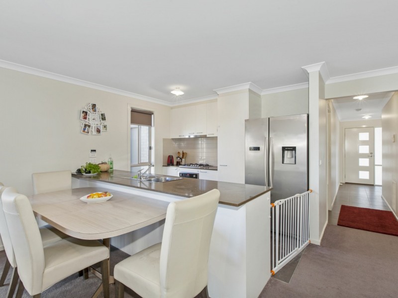 32 Holly Drive, Wallan VIC 3756