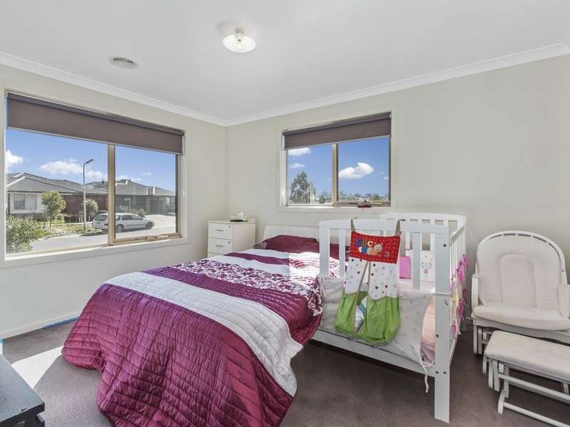 32 Holly Drive, Wallan VIC 3756