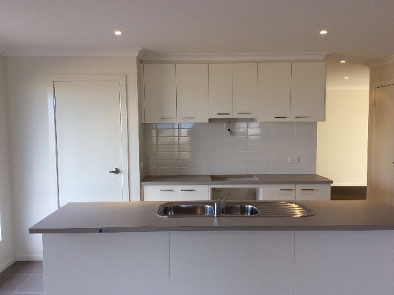 23 Dampiera Avenue, Wallan VIC 3756