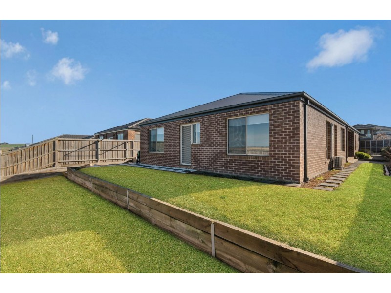 123 Mandalay Circuit, Beveridge VIC 3753