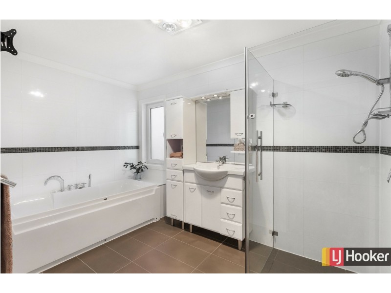 89 Siena Way, Hidden Valley VIC 3756