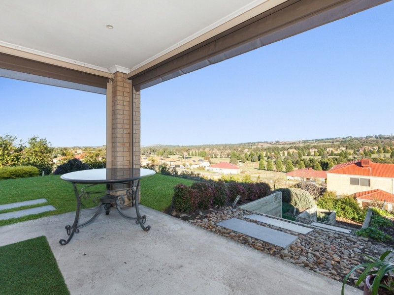 12 Craig Parry Drive, Hidden Valley VIC 3756