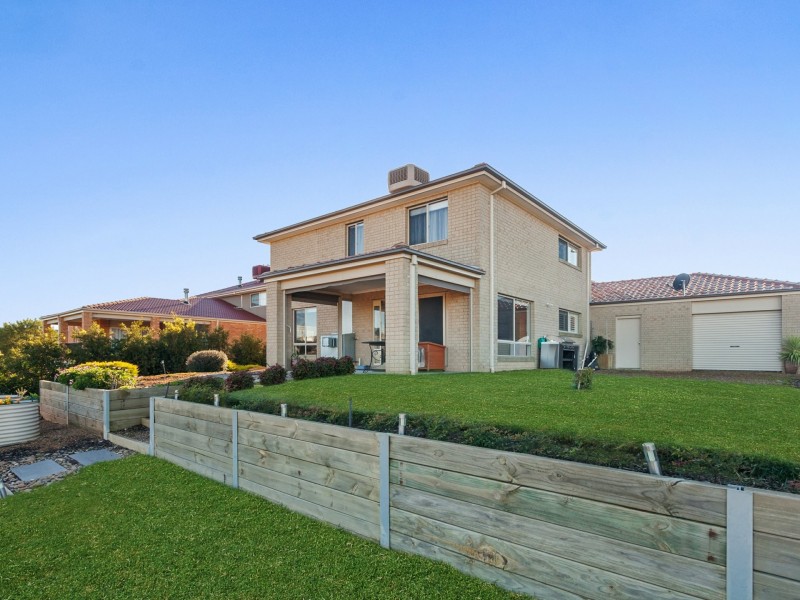 12 Craig Parry Drive, Hidden Valley VIC 3756