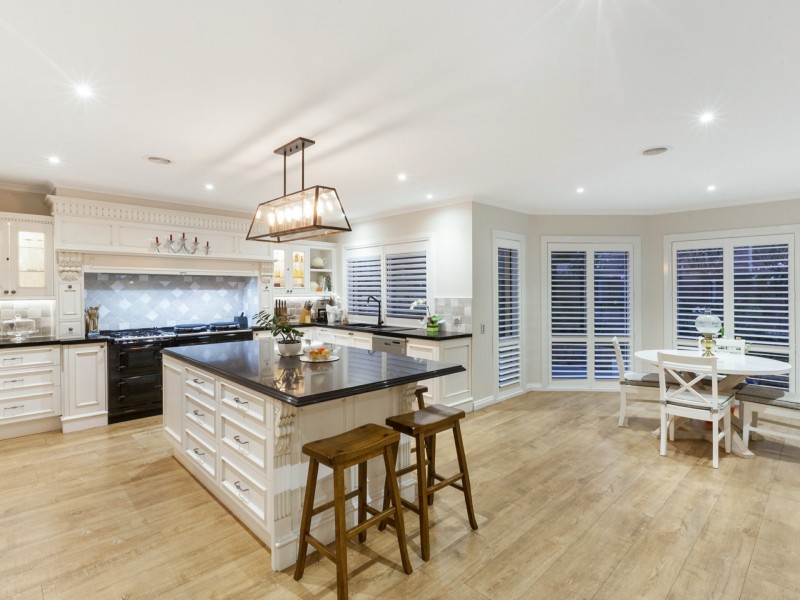 1120 Valley Drive, Hidden Valley VIC 3756