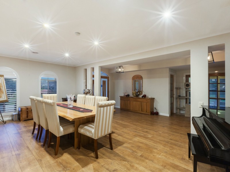 1120 Valley Drive, Hidden Valley VIC 3756