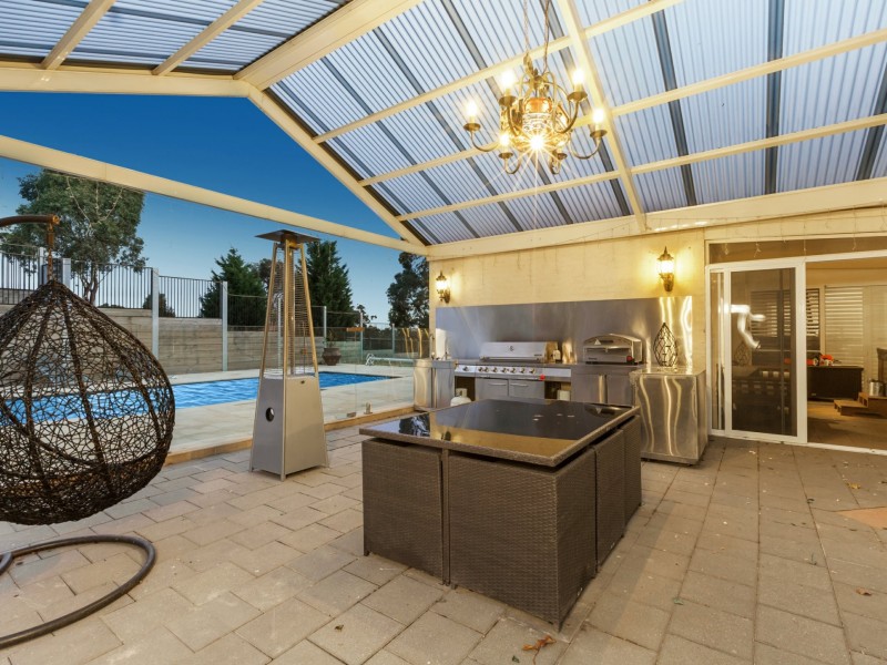 1120 Valley Drive, Hidden Valley VIC 3756