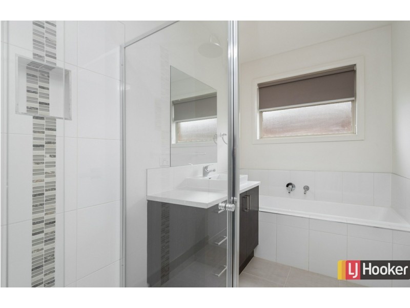 Unit 10/6 Eden Place, Wallan VIC 3756