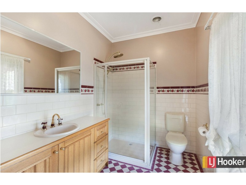 5 Queen Adelaide Court, Wallan VIC 3756