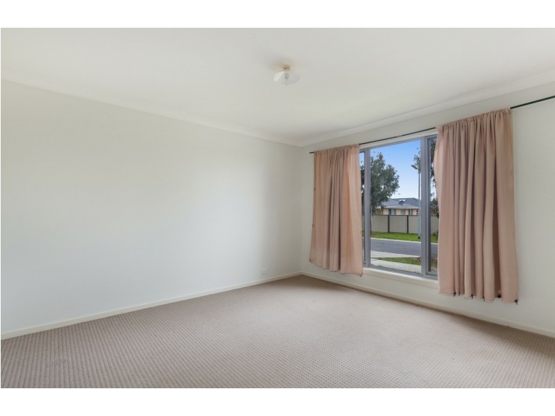 27 Watergum Way, Wallan VIC 3756
